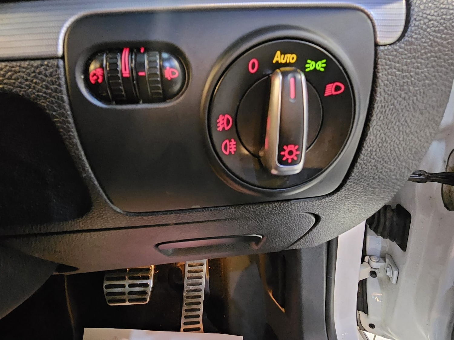 Used Volkswagen Scirocco 2014 for sale - 77065672: Photo 14