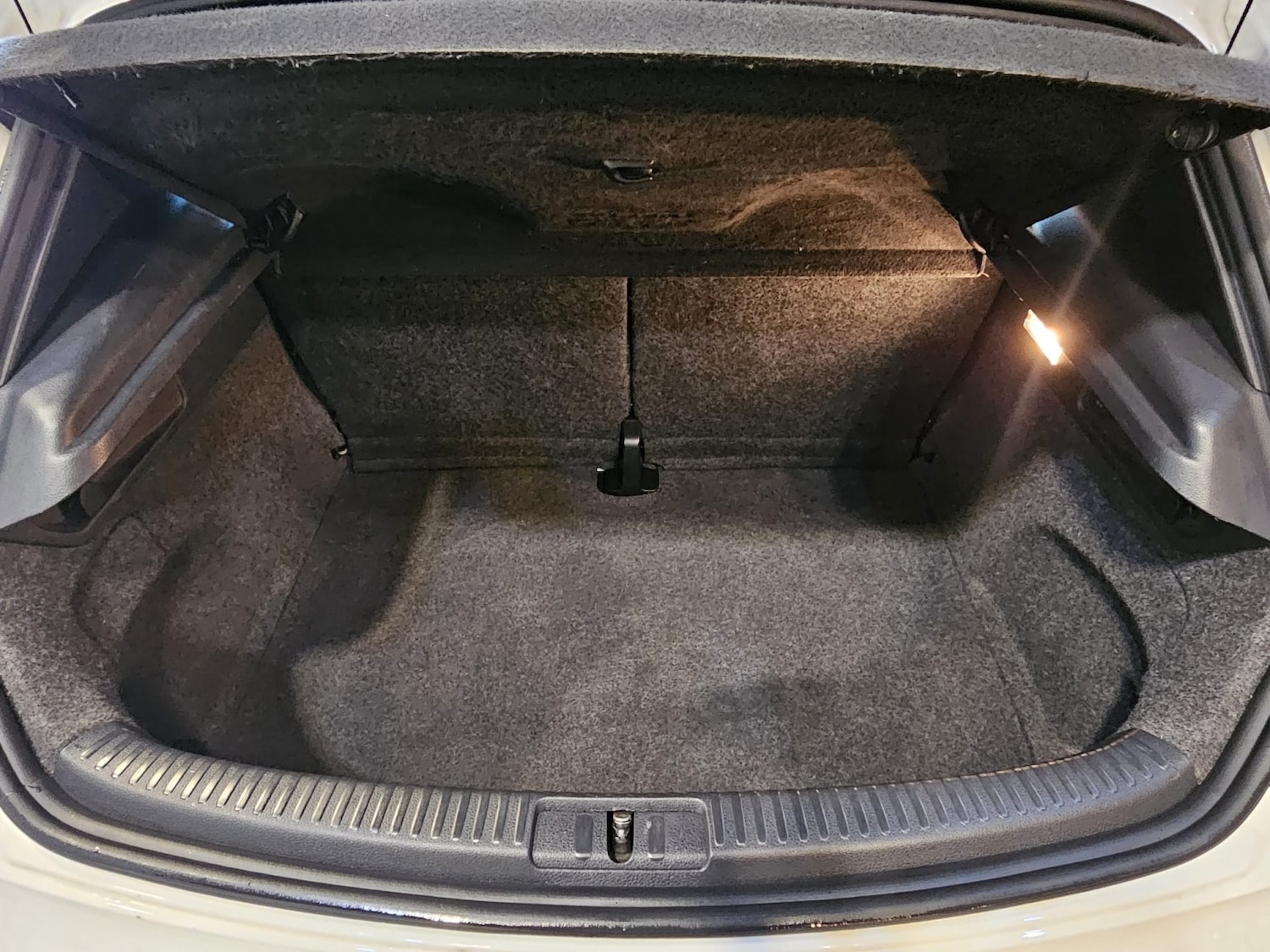 Used Volkswagen Scirocco 2014 for sale - 77065672: Photo 7