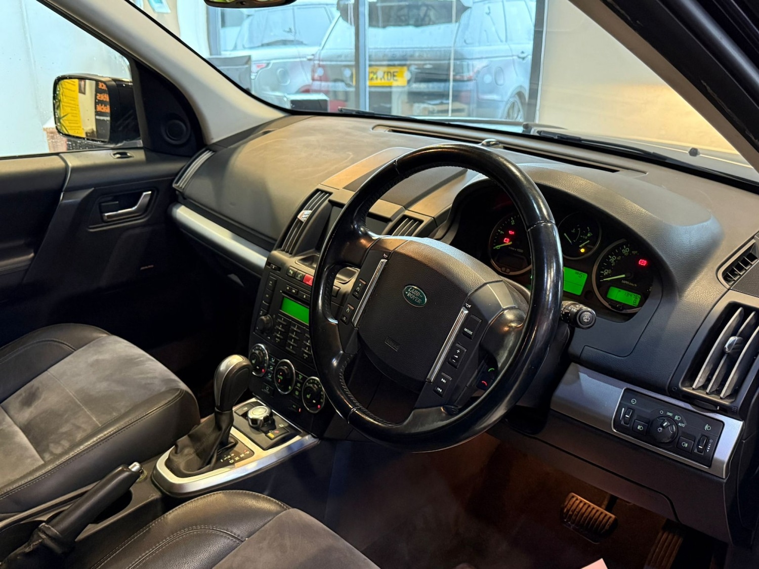 Used Land Rover Freelander 2 2011 for sale - 77548234: Photo 10