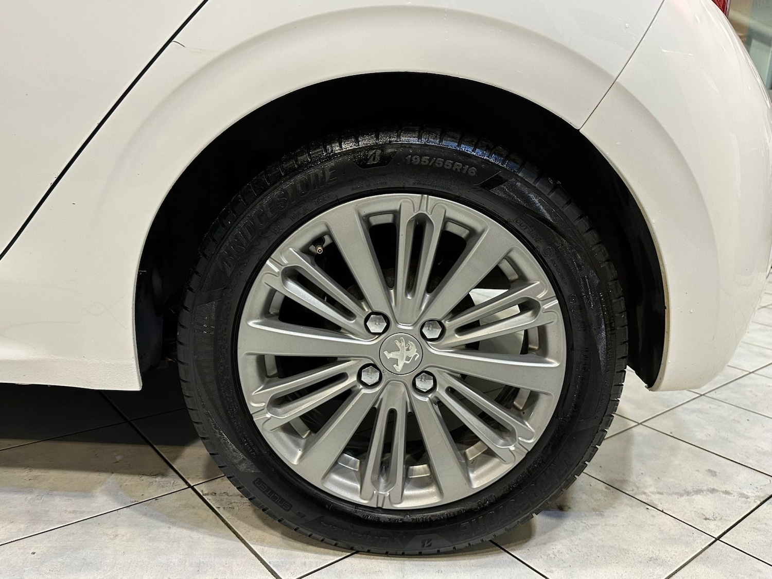 Used Peugeot 208 2017 for sale - 77595374: Photo 18