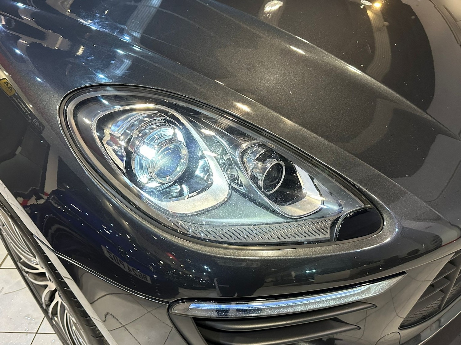 Used Porsche Macan 2017 for sale - 77189337: Photo 4