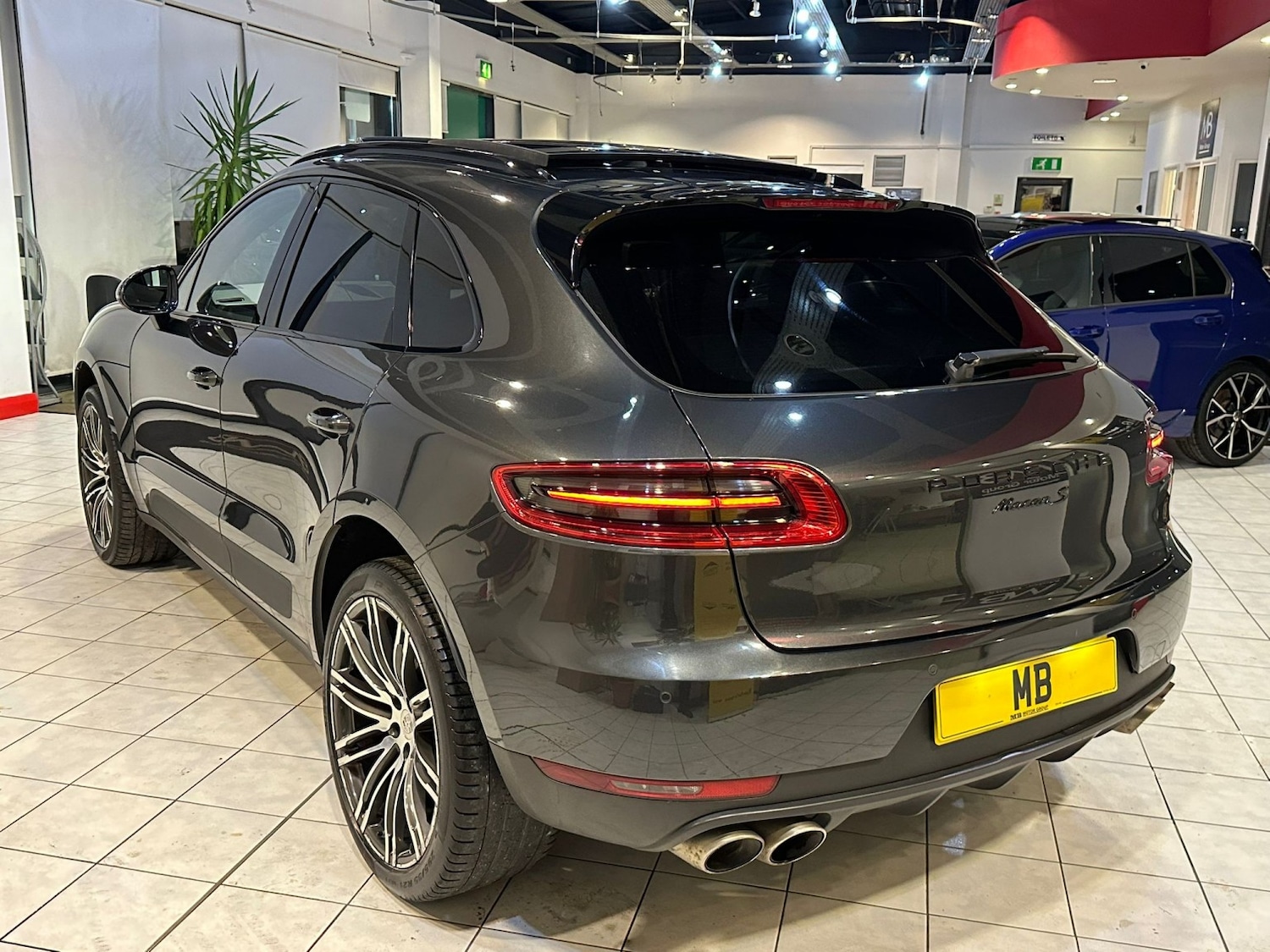 Used Porsche Macan 2017 for sale - 77189337: Photo 6