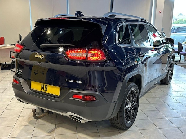 Used Jeep Cherokee 2016 for sale - 76293252: Photo 6