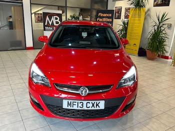 Used Vauxhall Astra 2013 for sale - 75754844: Photo