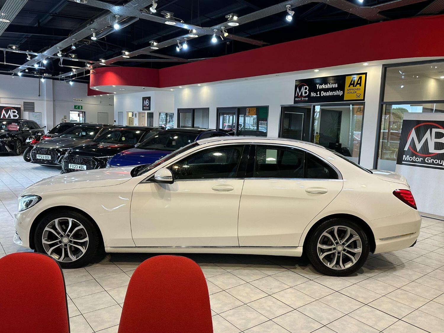 Used Mercedes-Benz C Class 2014 for sale - 76656215: Photo 4