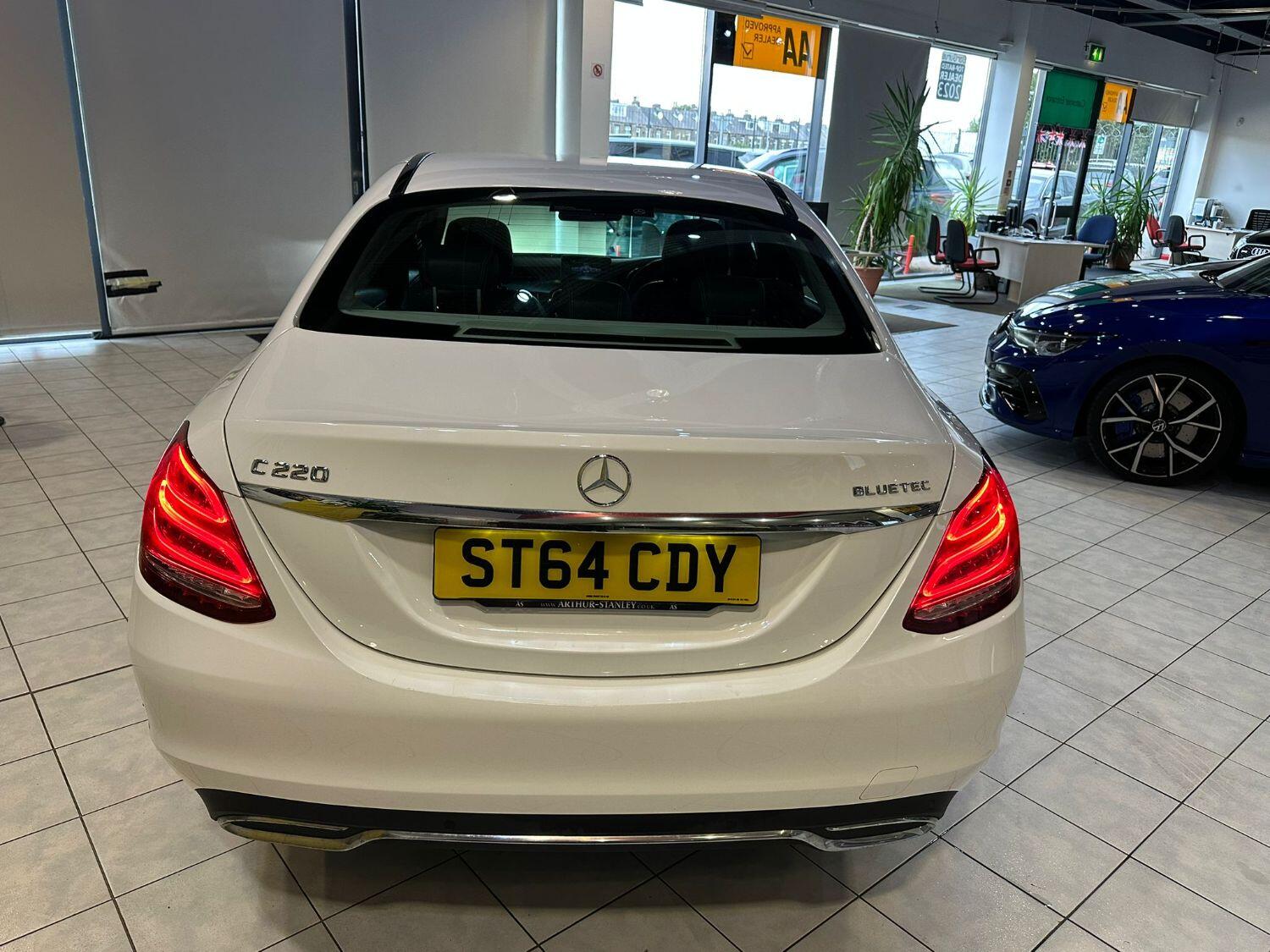 Used Mercedes-Benz C Class 2014 for sale - 76656215: Photo 8