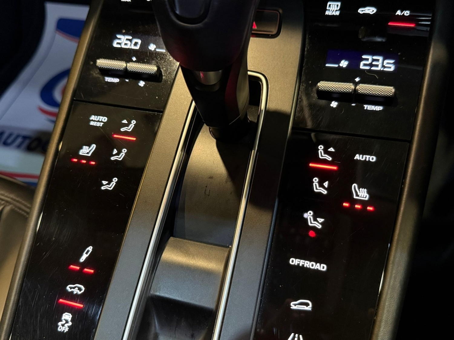 Used Porsche Macan 2023 for sale - 76358122: Photo 27