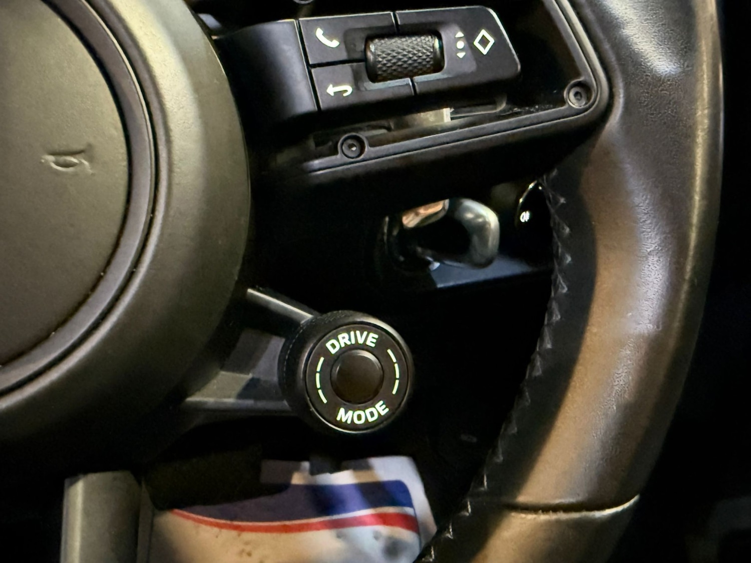 Used Porsche Macan 2023 for sale - 76358122: Photo 29