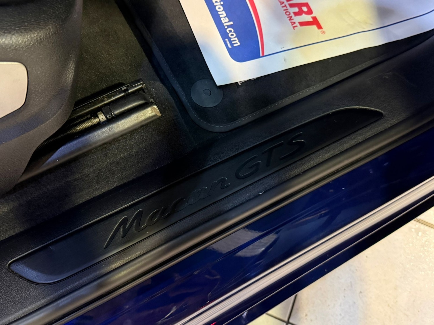 Used Porsche Macan 2023 for sale - 76358122: Photo 32