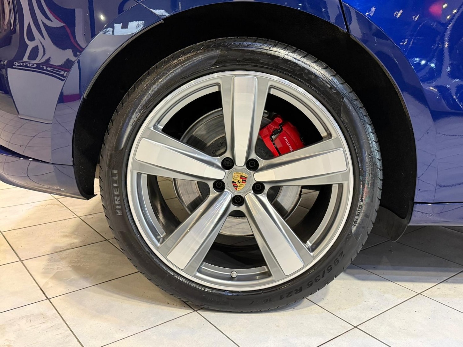 Used Porsche Macan 2023 for sale - 76358122: Photo 41