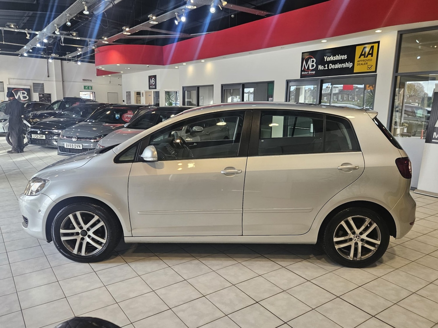 Used Volkswagen Golf Plus 2012 for sale - 76571068: Photo 3