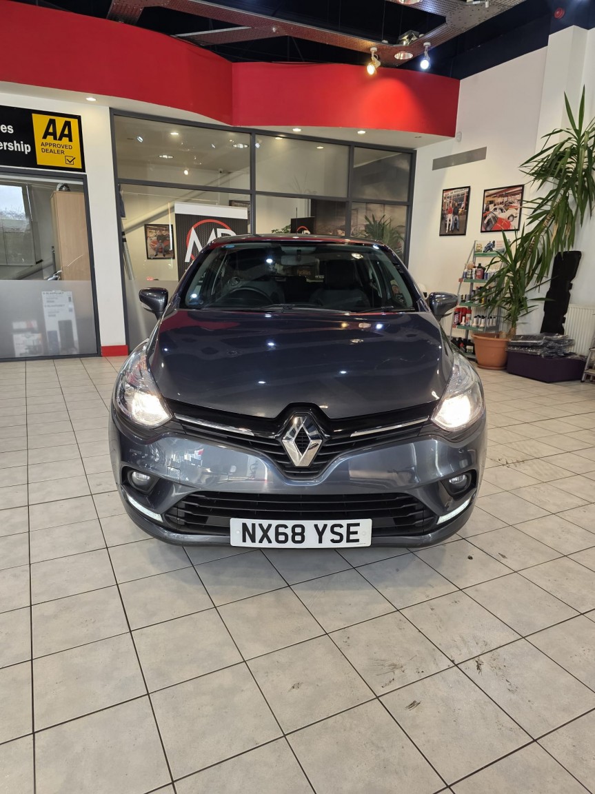 Used Renault Clio 2018 for sale - 76741287: Photo 2