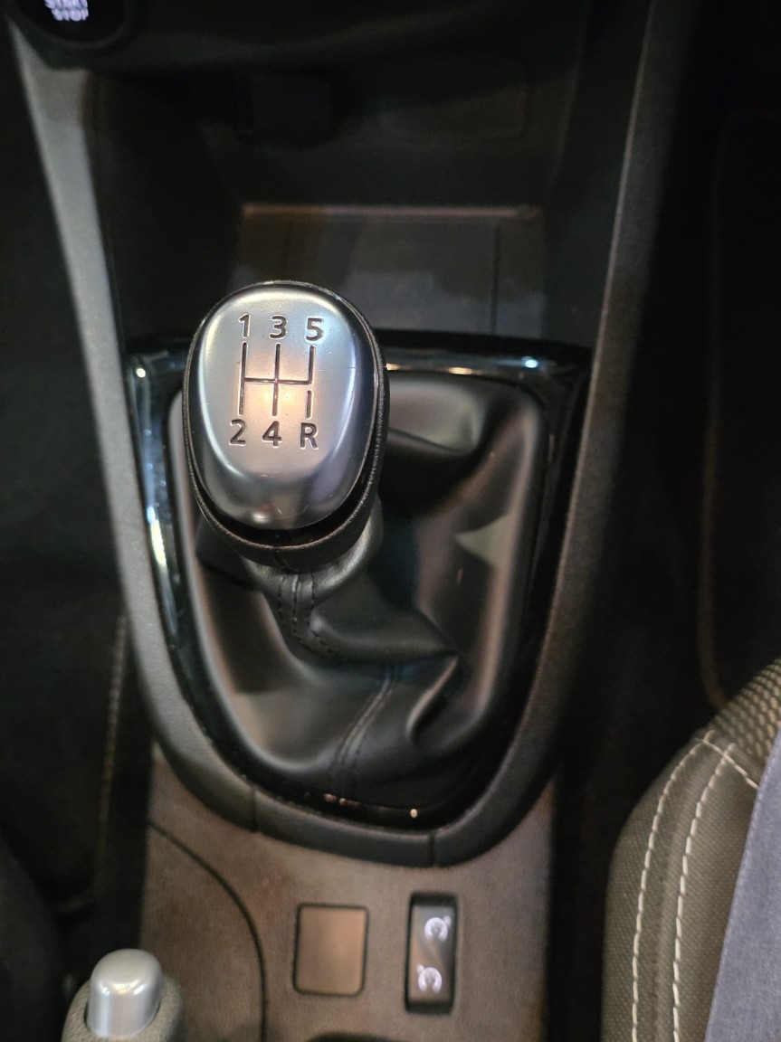 Used Renault Clio 2018 for sale - 76741287: Photo 21