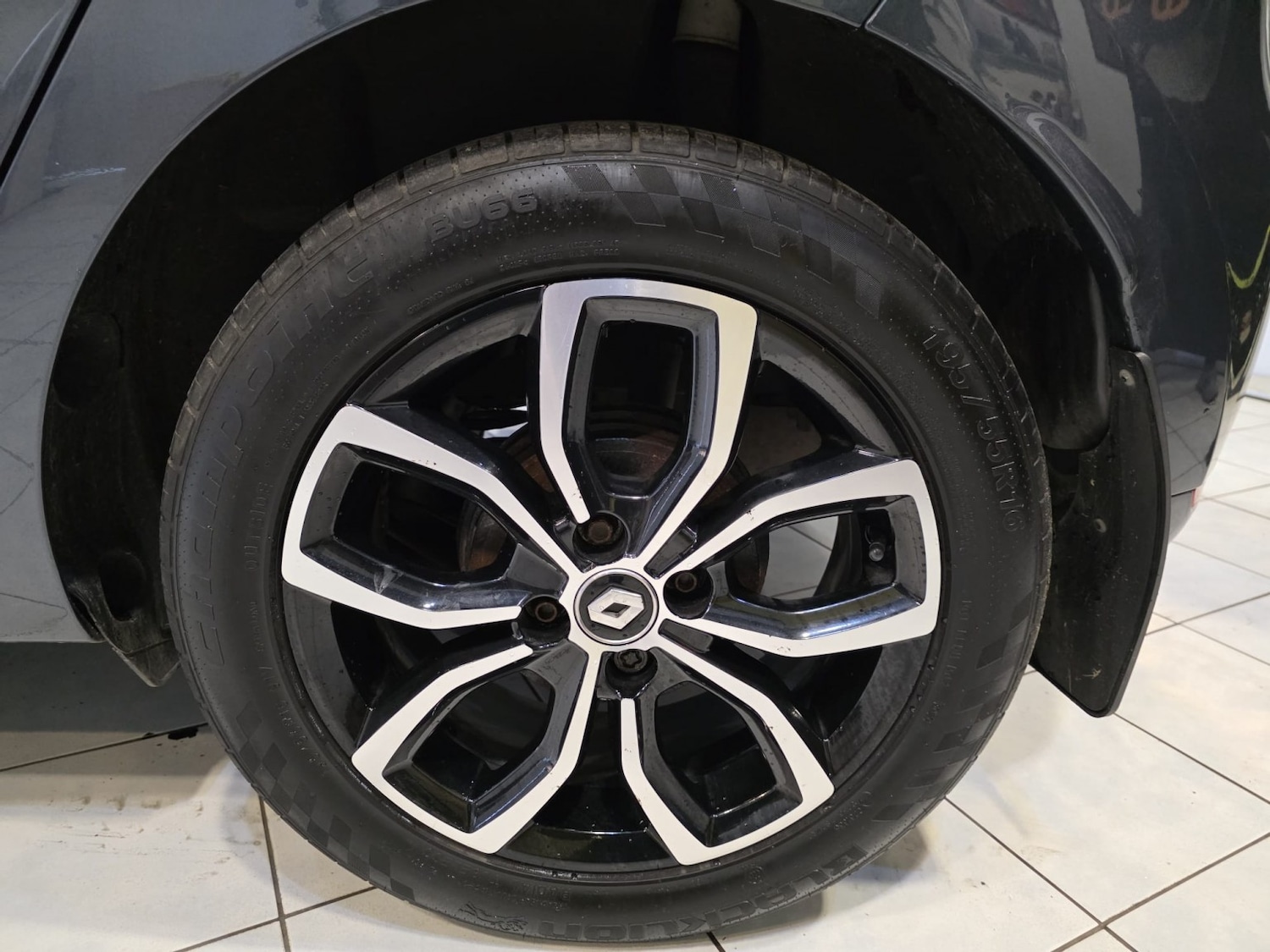 Used Renault Clio 2018 for sale - 76741287: Photo 29