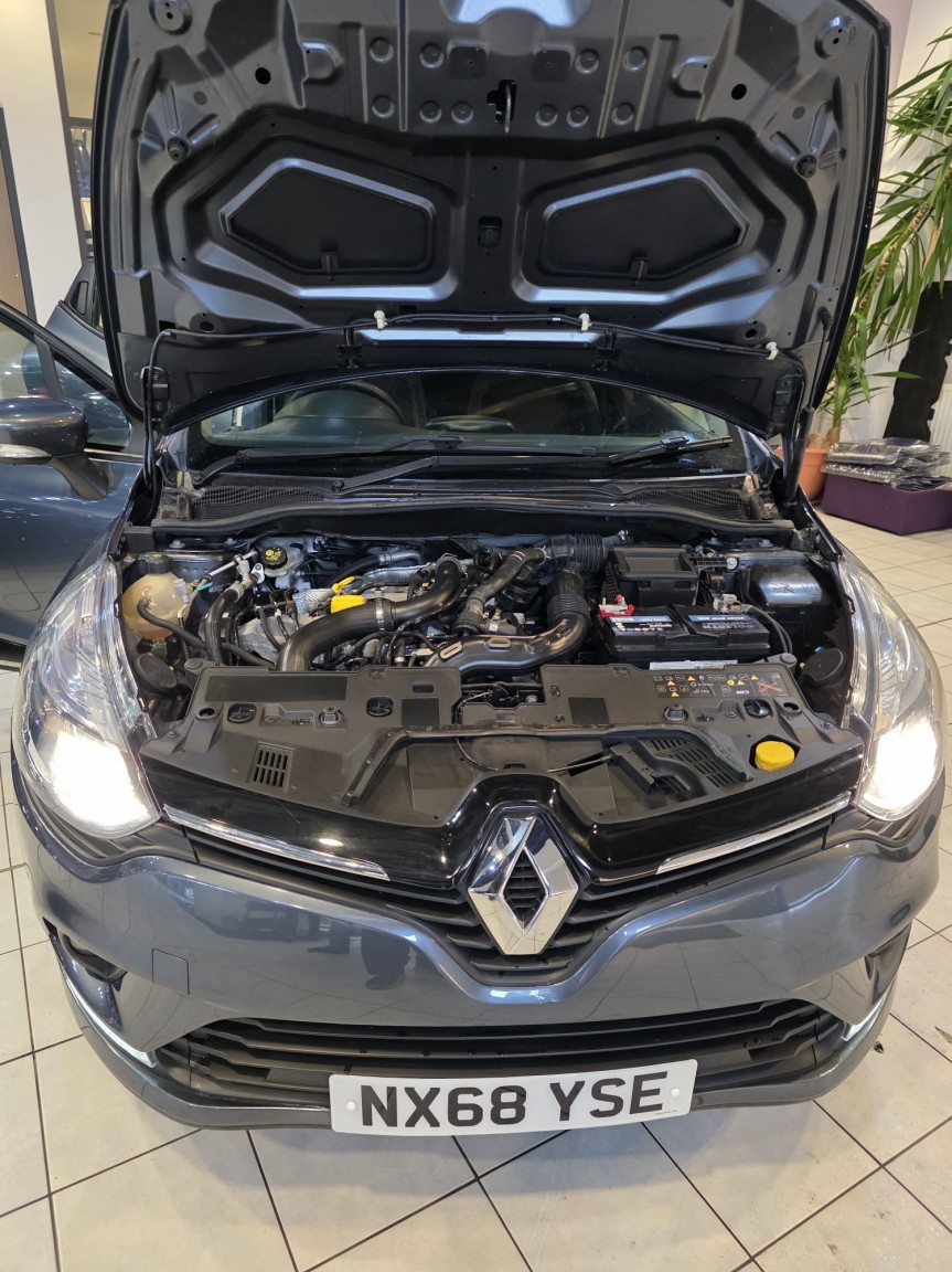 Used Renault Clio 2018 for sale - 76741287: Photo 33