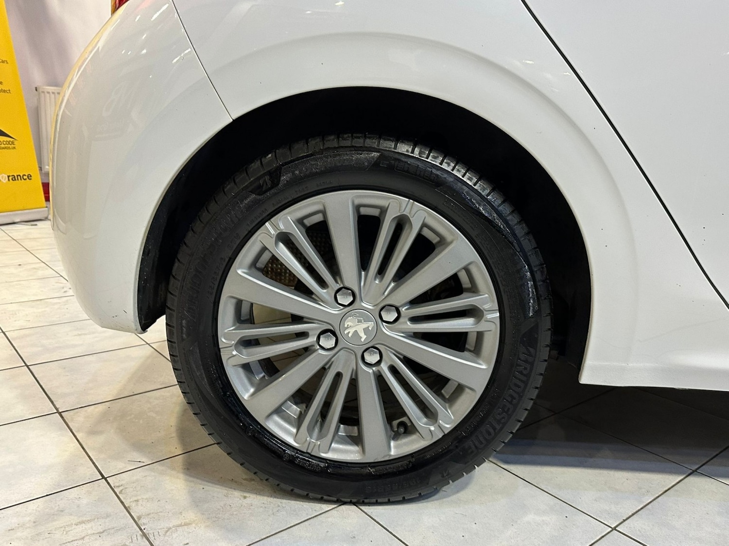 Used Peugeot 208 2017 for sale - 77084260: Photo 14