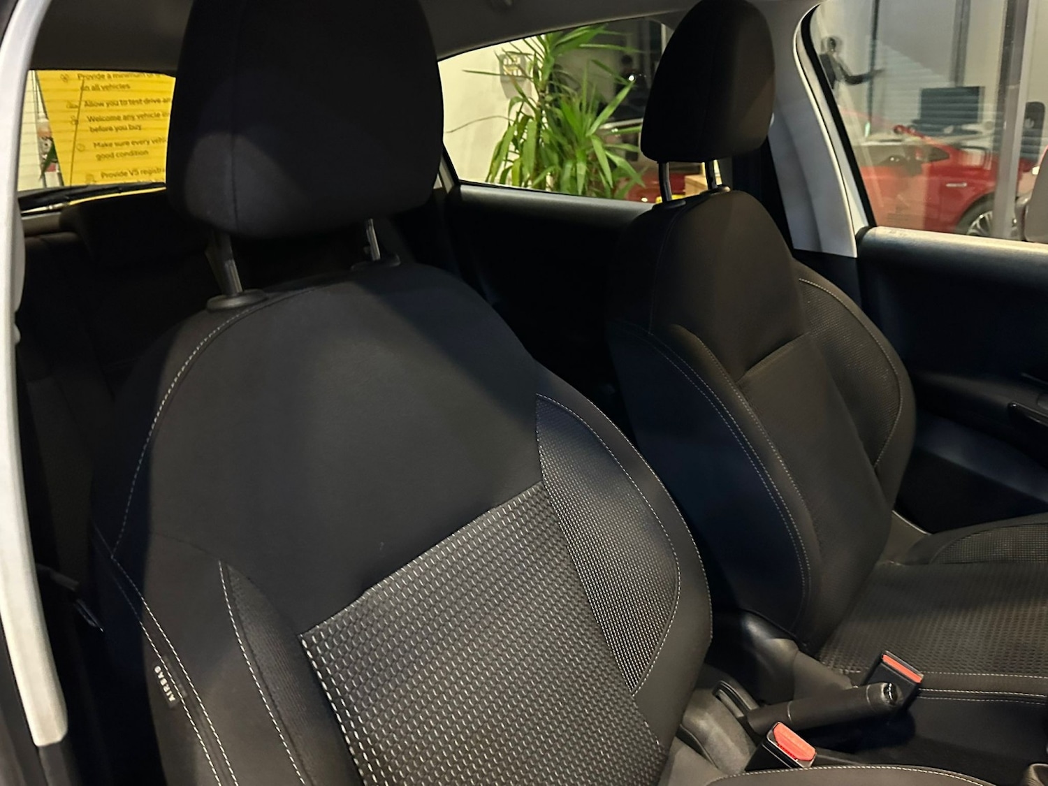 Used Peugeot 208 2017 for sale - 77084260: Photo 16