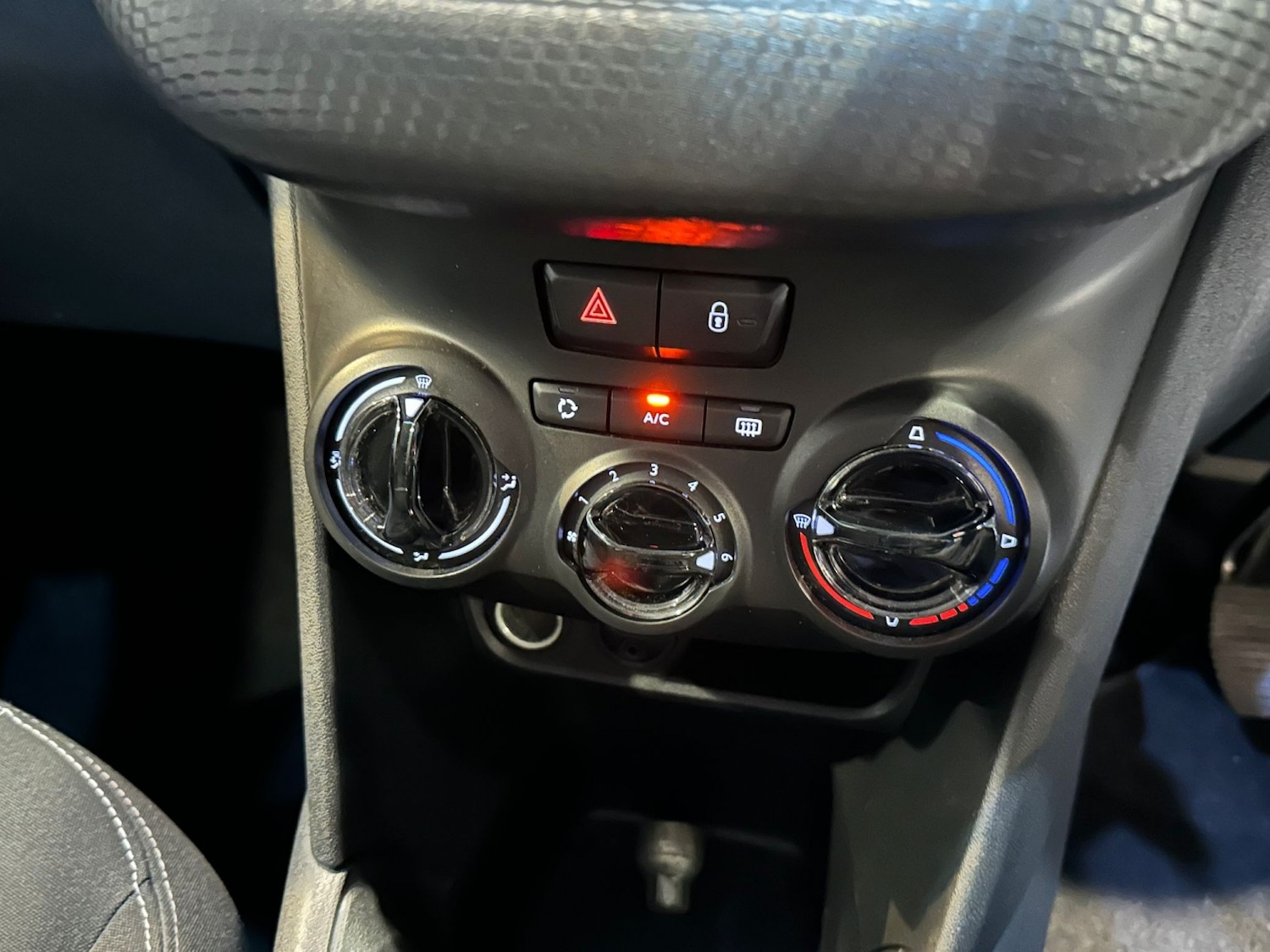 Used Peugeot 208 2017 for sale - 77084260: Photo 26