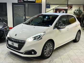 Used Peugeot 208 2017 for sale - 77084260: Photo
