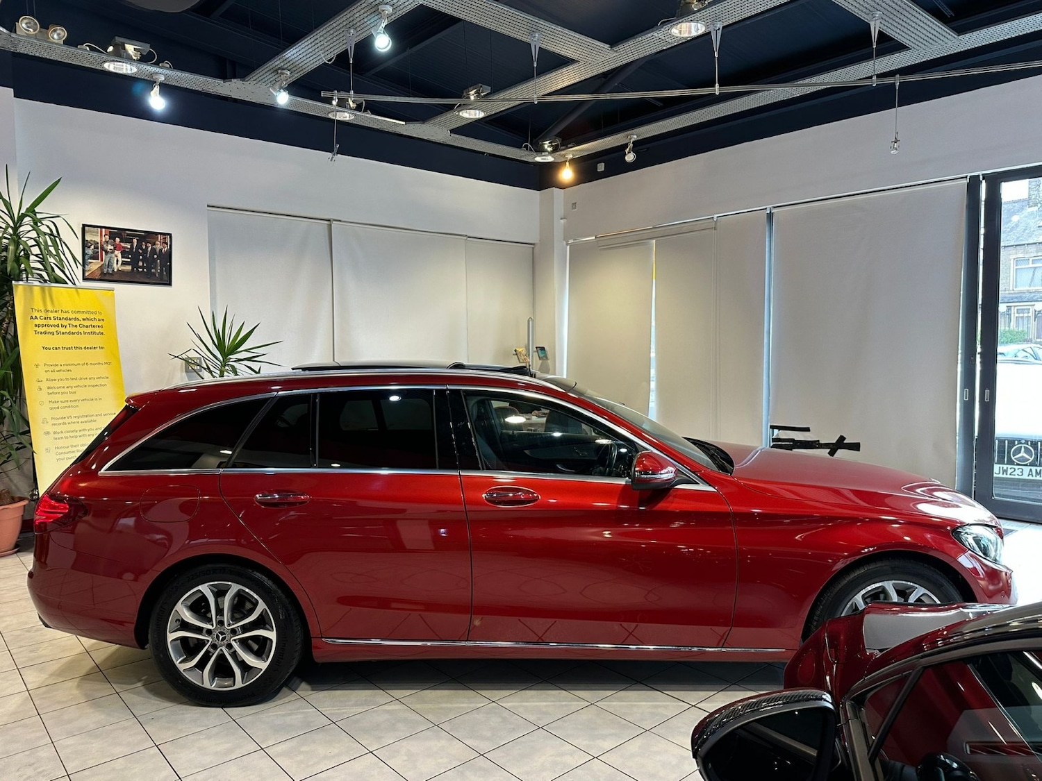 Used Mercedes-Benz C Class 2017 for sale - 76666069: Photo 11