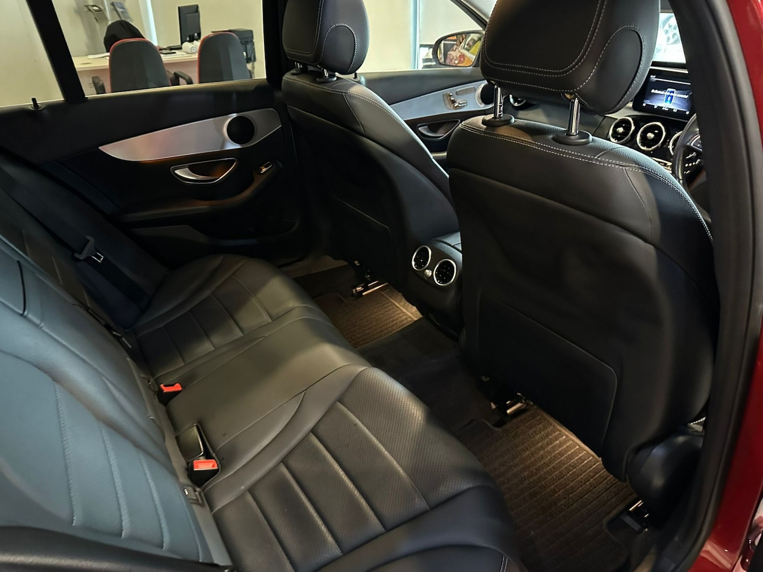 Used Mercedes-Benz C Class 2017 for sale - 76666069: Photo 15