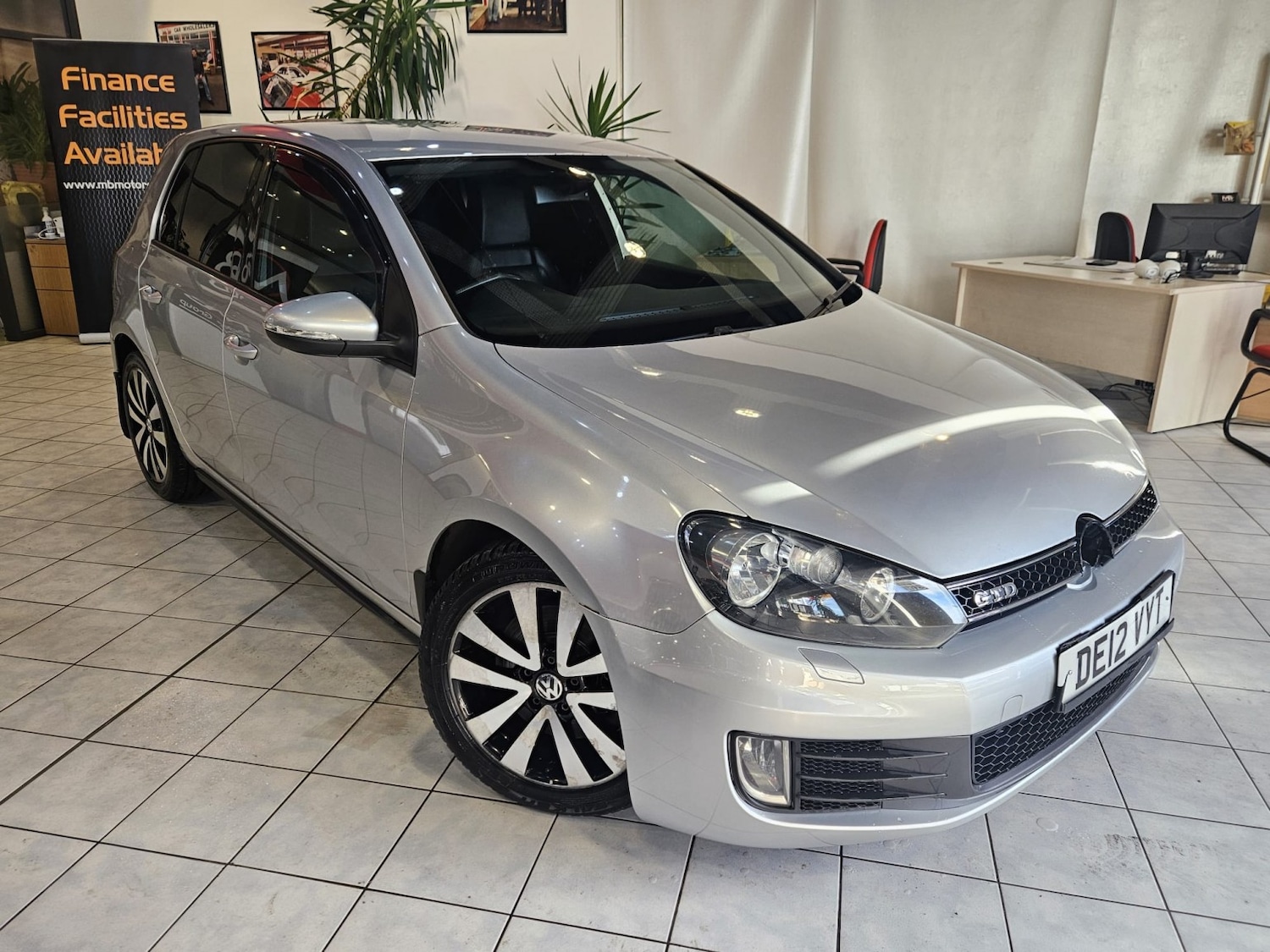 Used Volkswagen Golf 2012 for sale - 77189364: Photo 1