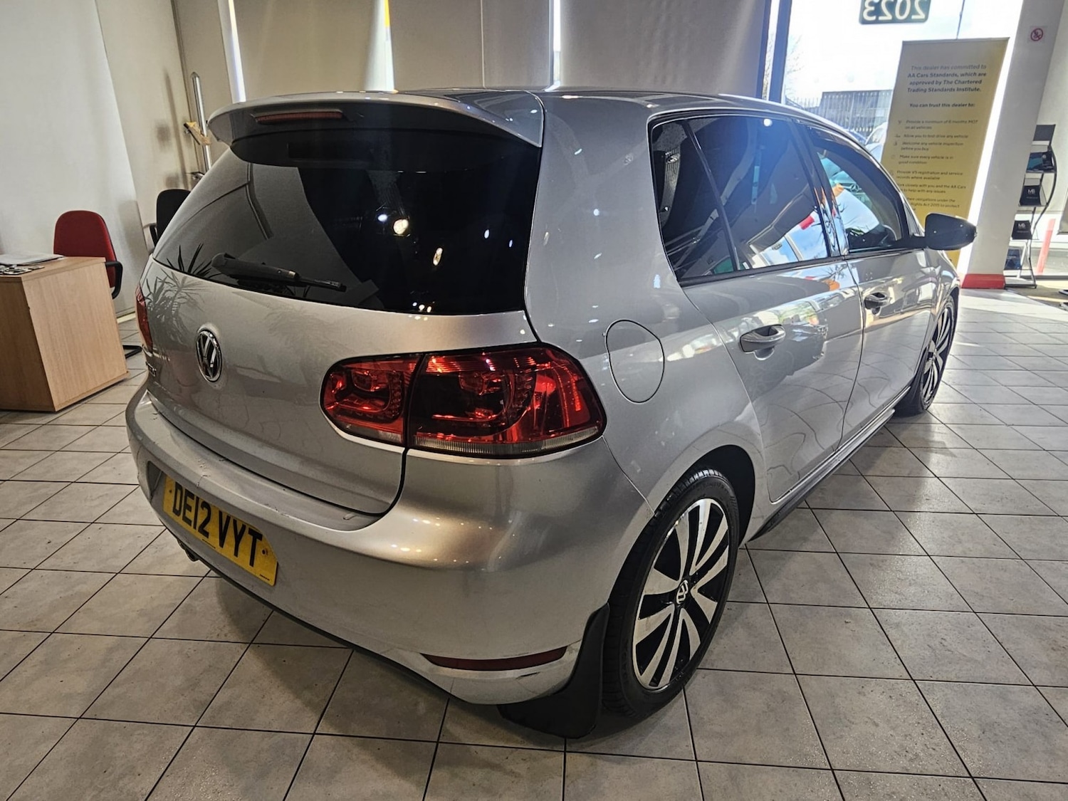 Used Volkswagen Golf 2012 for sale - 77189364: Photo 8
