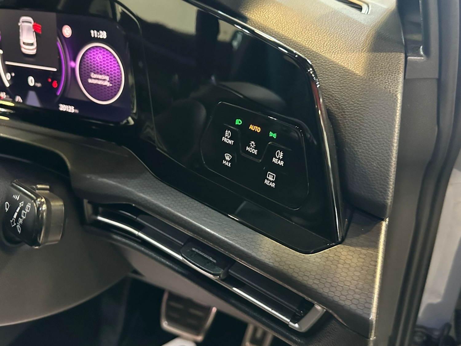 Used Volkswagen Golf 2023 for sale - 78183019: Photo 32