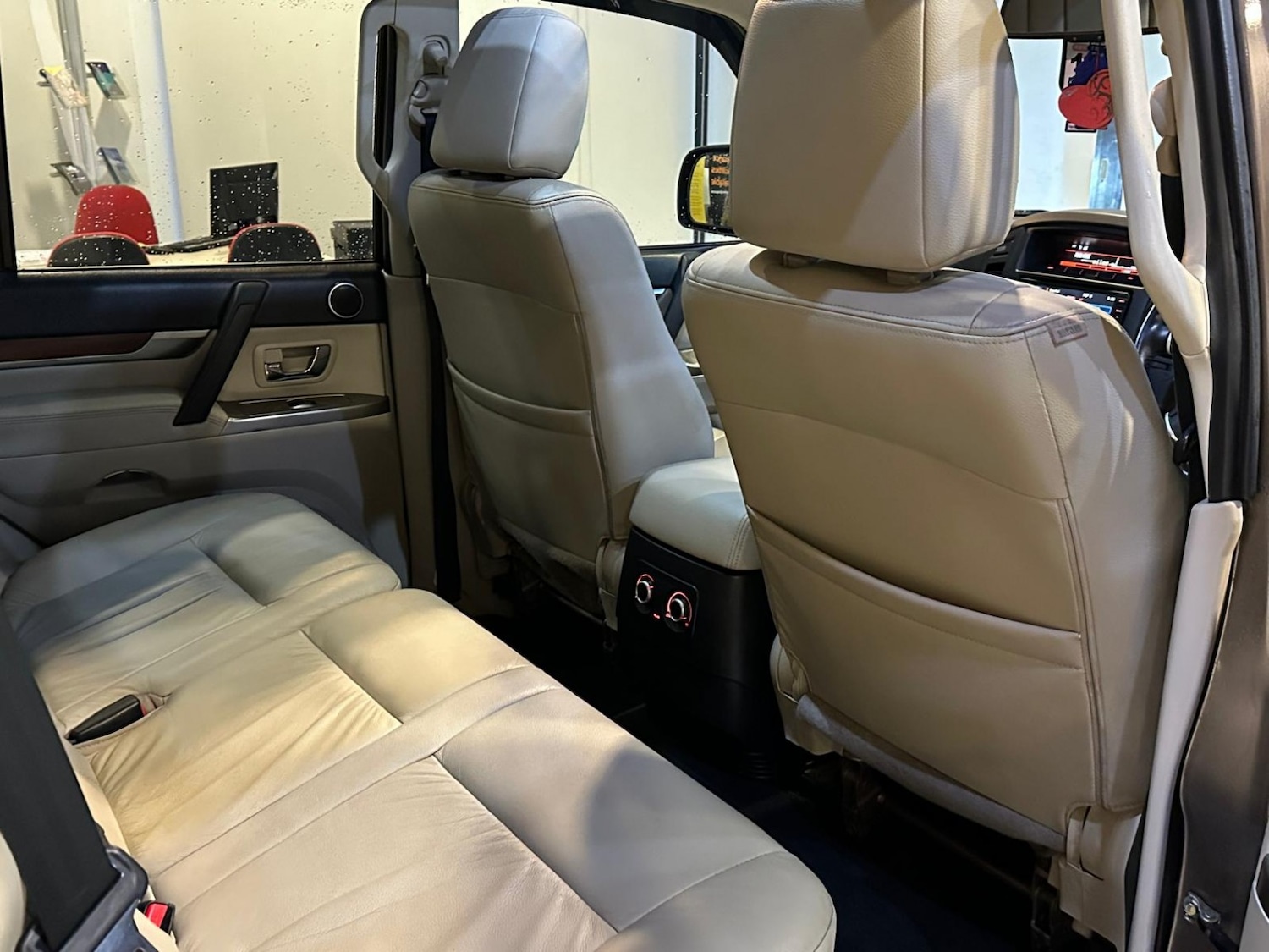 Used Mitsubishi Shogun 2011 for sale - 77781779: Photo 19