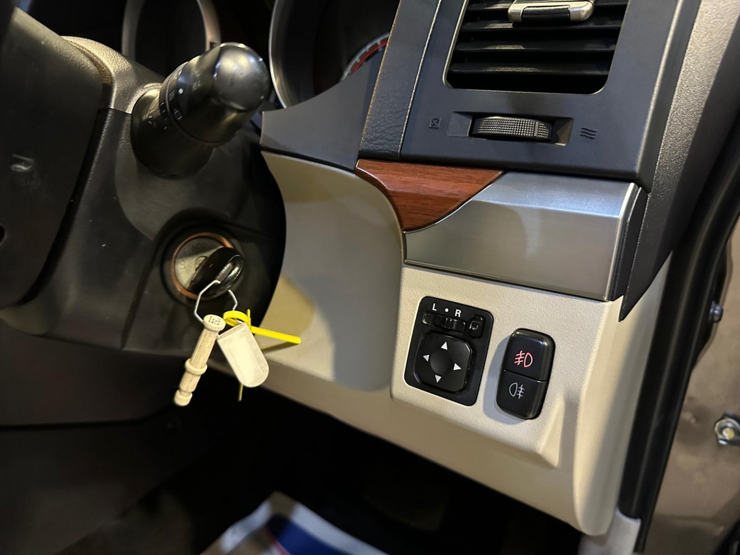 Used Mitsubishi Shogun 2011 for sale - 77781779: Photo 35