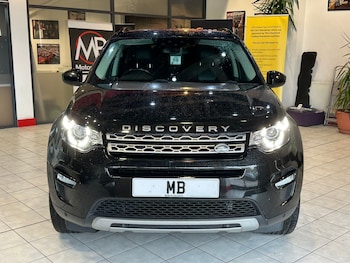 Used Land Rover Discovery Sport 2017 for sale - 77632401: Photo