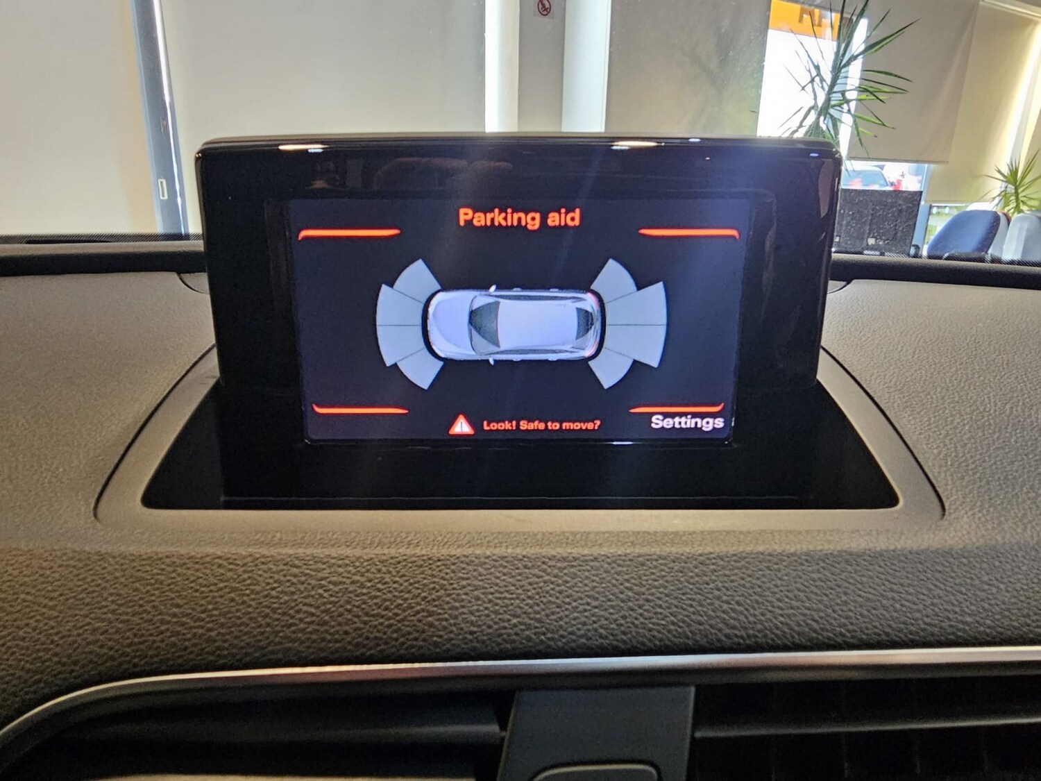 Used Audi Q3 2016 for sale - 77189321: Photo 15