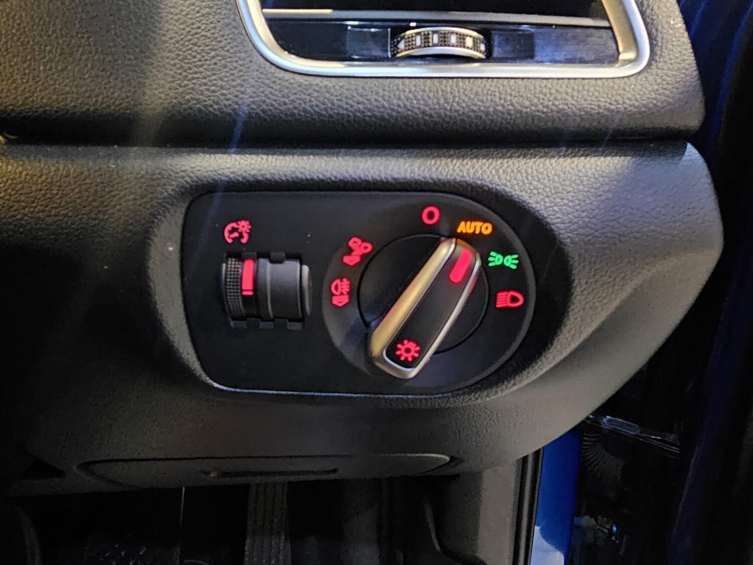 Used Audi Q3 2016 for sale - 77189321: Photo 21