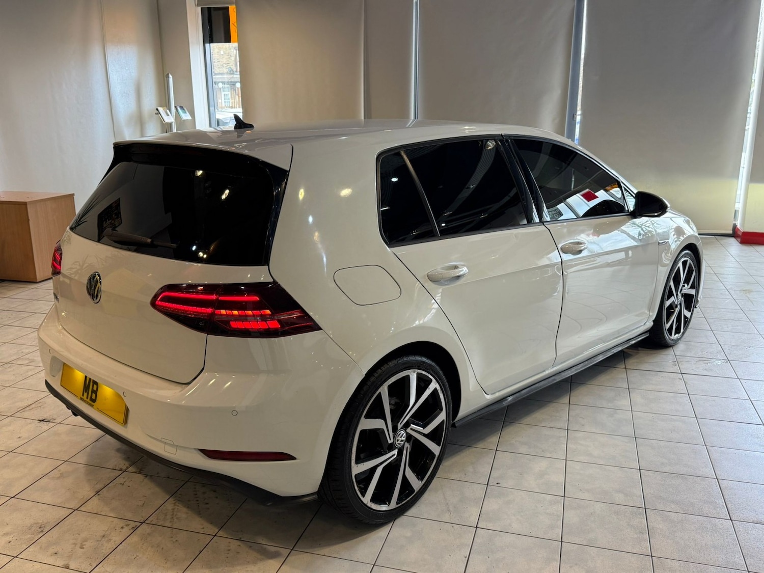 Used Volkswagen Golf 2018 for sale - 77758983: Photo 9