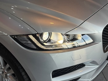 Used Jaguar F-Pace 2018 for sale - 79483298: Photo