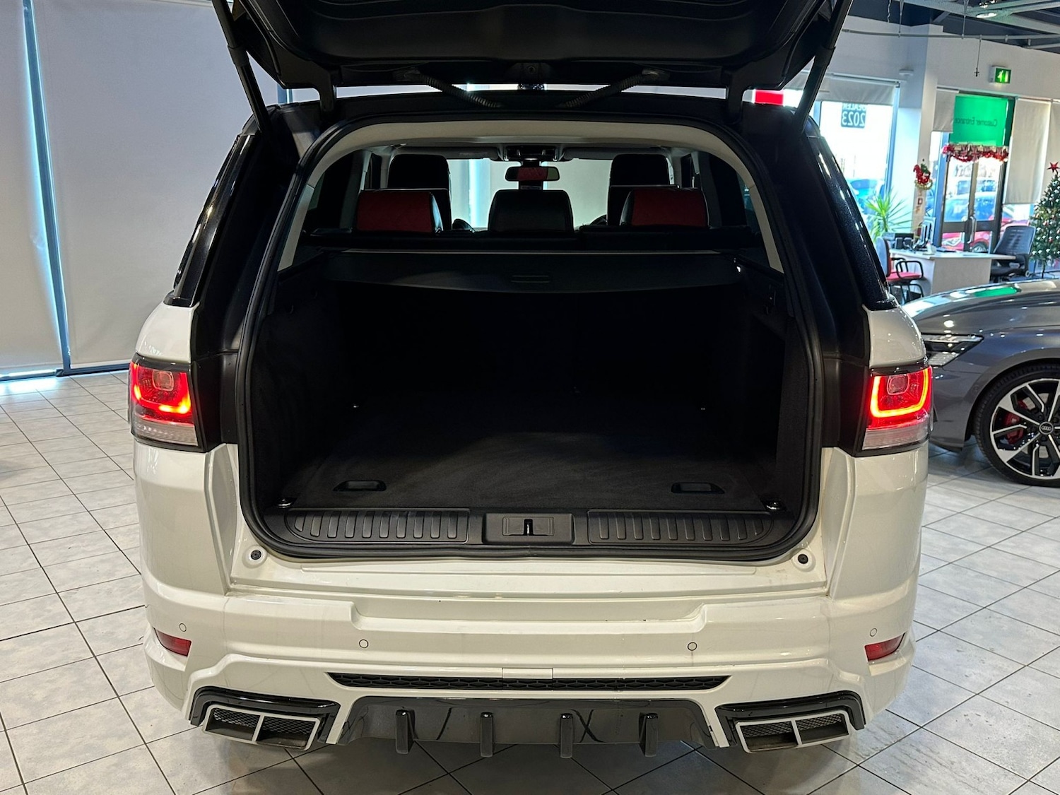 Used Land Rover Range Rover Sport 2014 for sale - 77977046: Photo 10