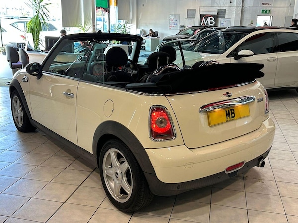 Used MINI Convertible 2010 for sale - 76246107: Photo 6