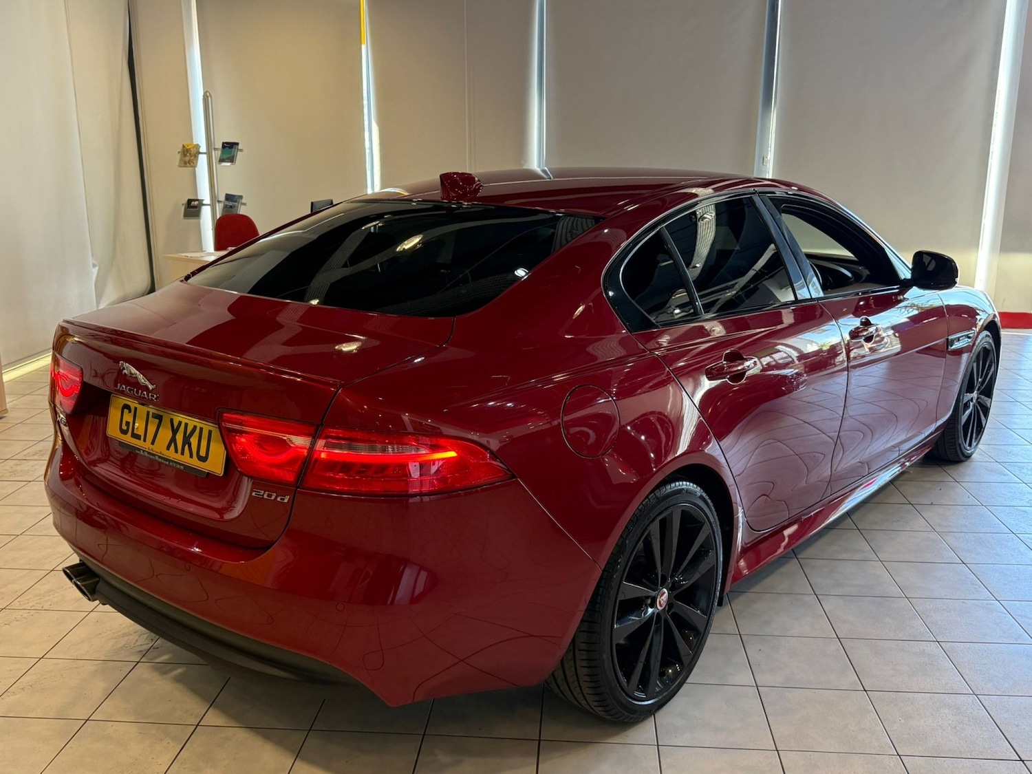 Used Jaguar XE 2017 for sale - 78112057: Photo 11