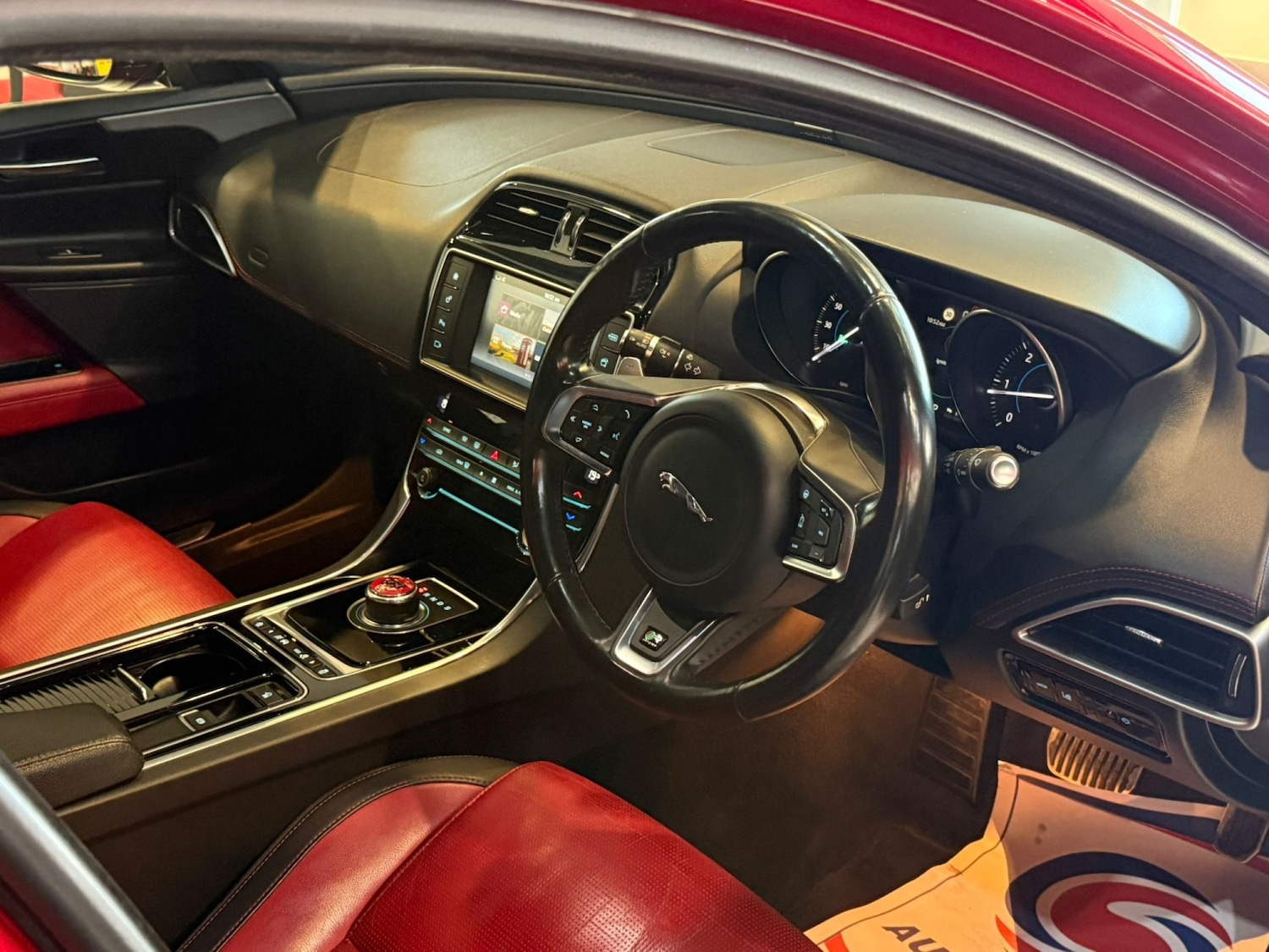 Used Jaguar XE 2017 for sale - 78112057: Photo 16