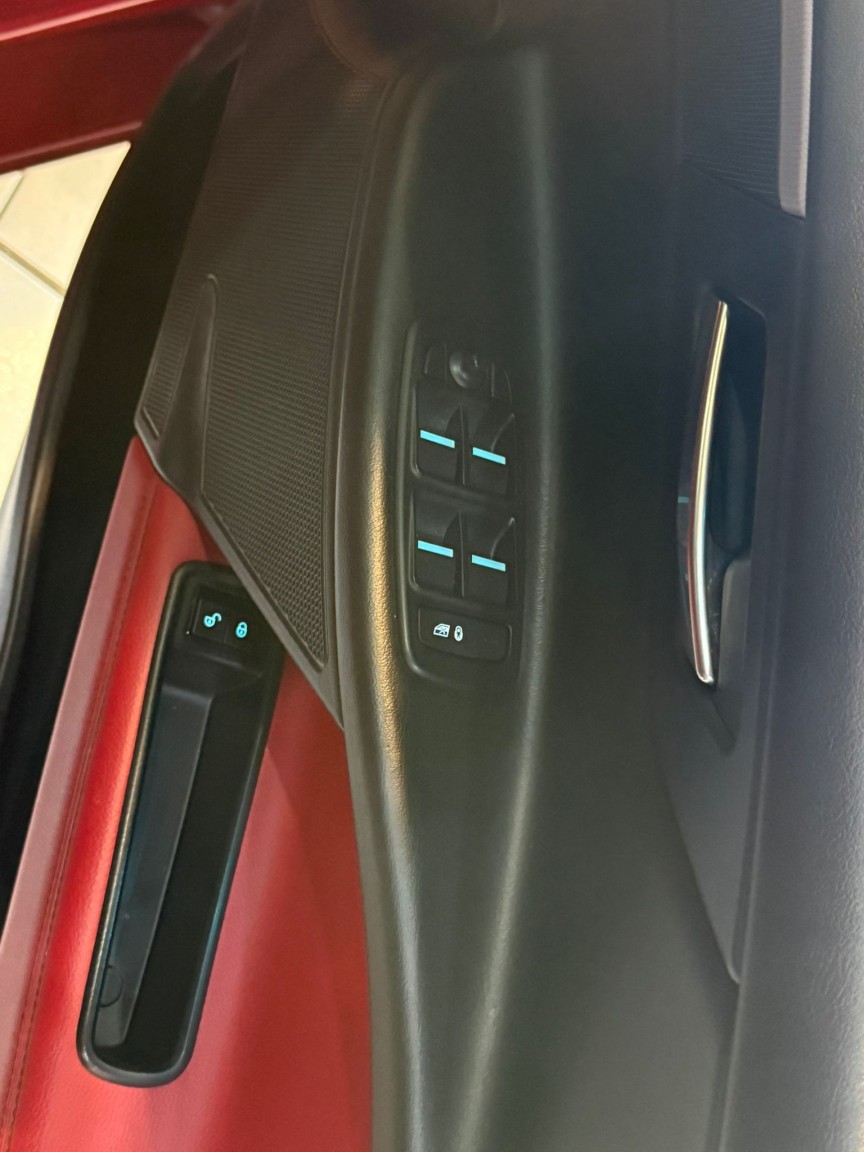 Used Jaguar XE 2017 for sale - 78112057: Photo 25