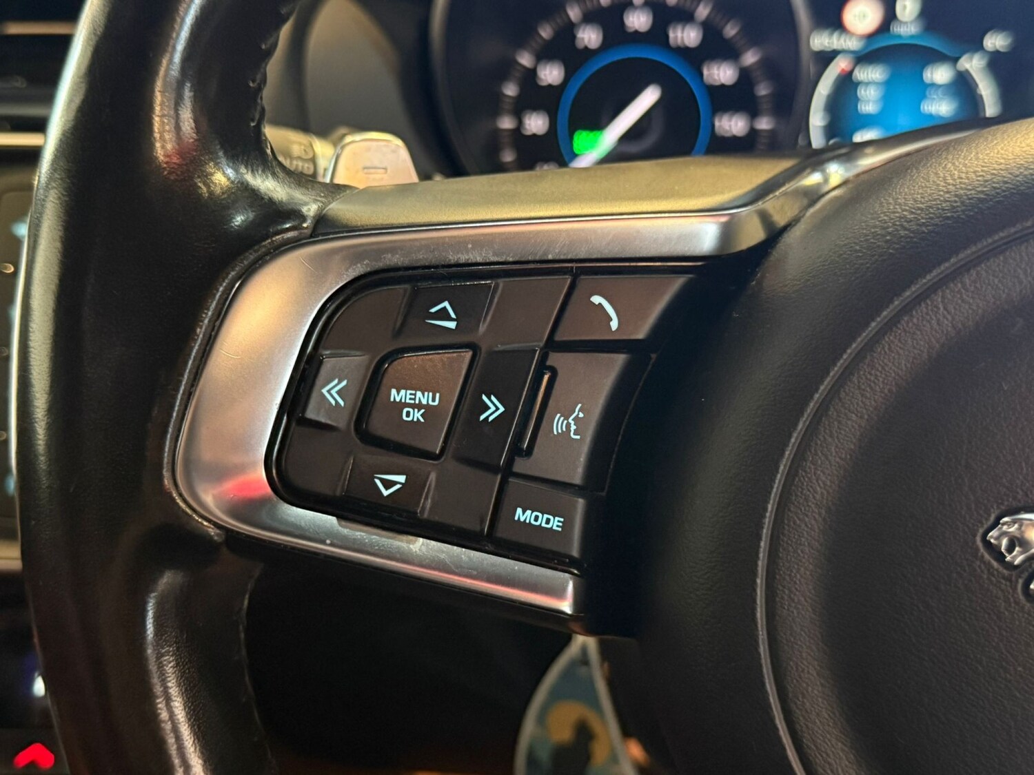 Used Jaguar XE 2017 for sale - 78112057: Photo 26