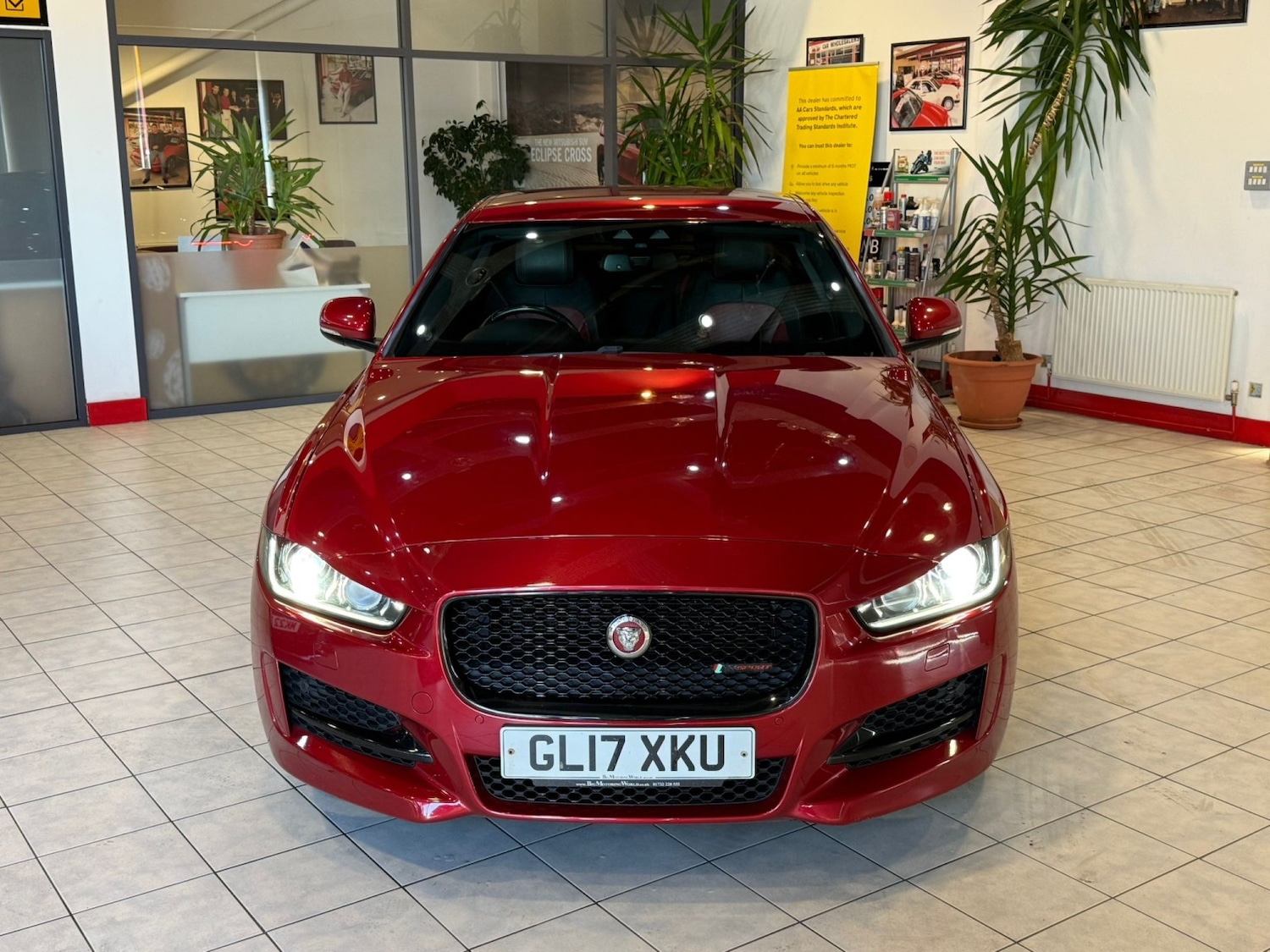 Used Jaguar XE 2017 for sale - 78112057: Photo 3