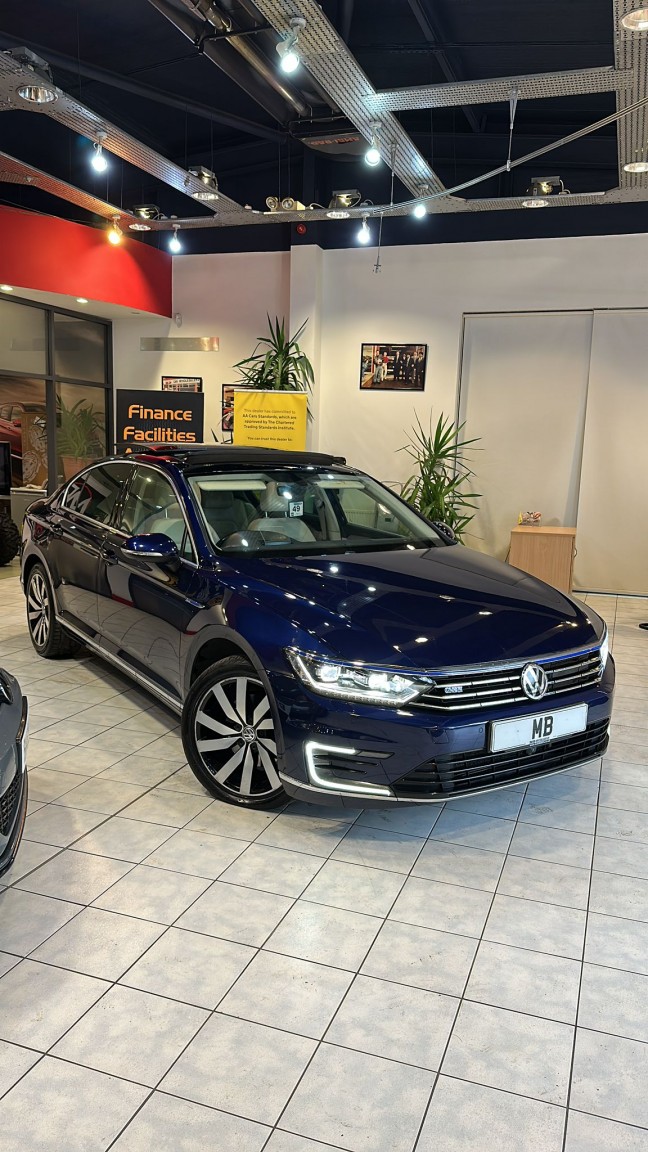 Used Volkswagen Passat 2017 for sale - 76536734: Photo 1