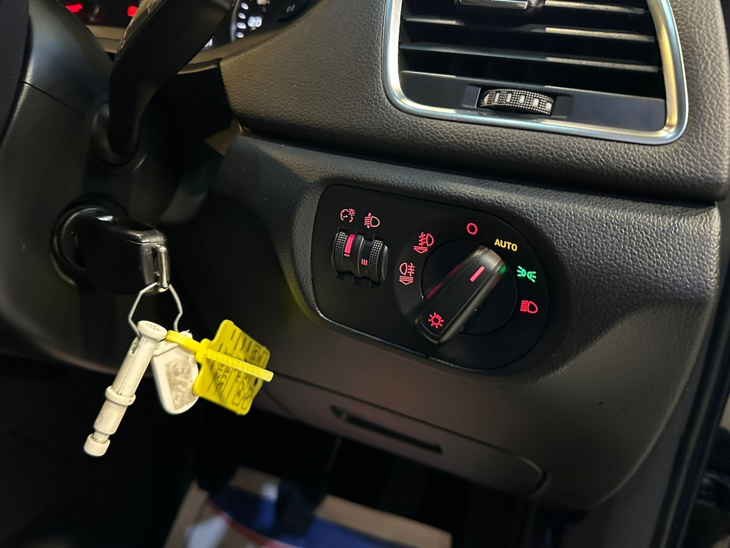 Used Audi Q3 2012 for sale - 76591471: Photo 22