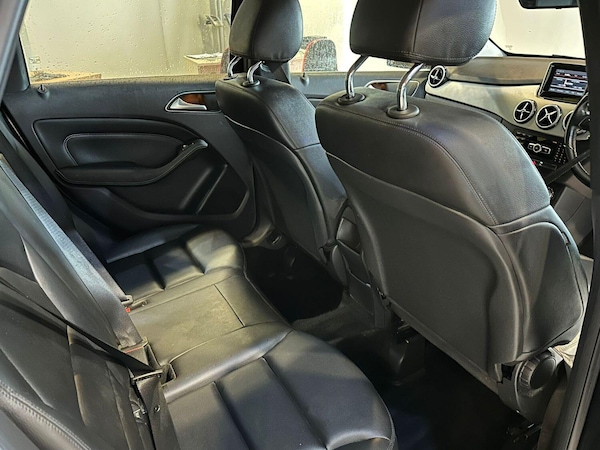 Used Mercedes-Benz B Class 2014 for sale - 76174050: Photo 11