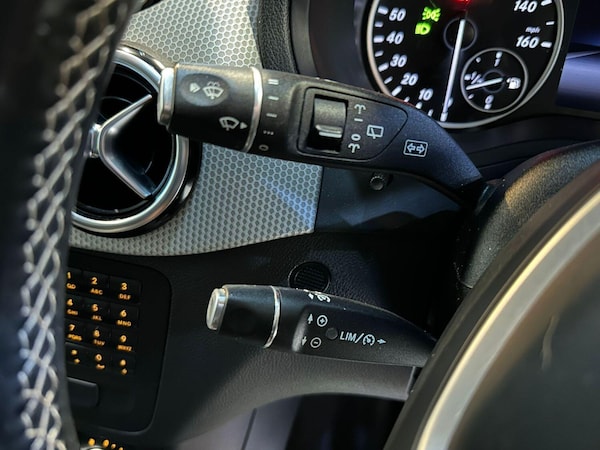 Used Mercedes-Benz B Class 2014 for sale - 76174050: Photo 17