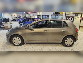 Used Volkswagen Golf 2014 for sale - 77478045: Photo