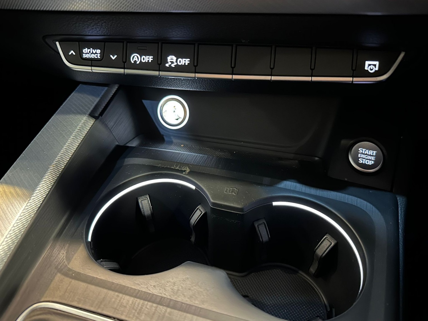 Used Audi A4 2016 for sale - 76588435: Photo 21