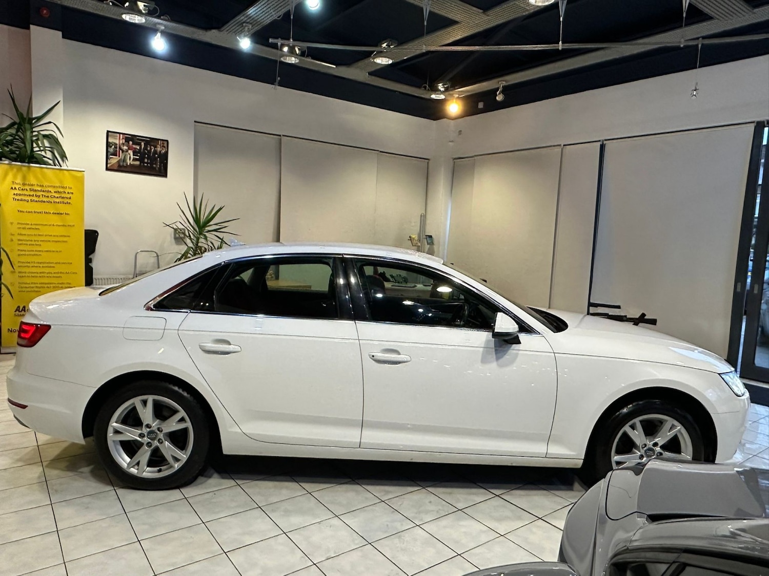 Used Audi A4 2016 for sale - 76588435: Photo 9