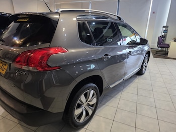 Used Peugeot 2008 2015 for sale - 77118561: Photo